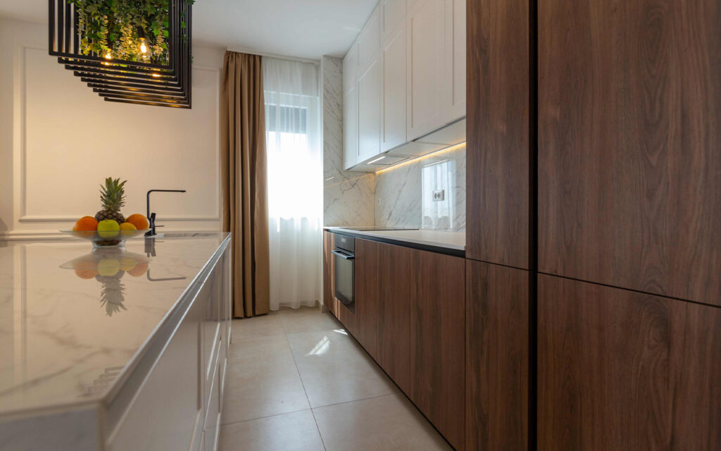 Quite luxury (tihi luksuz) kuhinja u interijeru